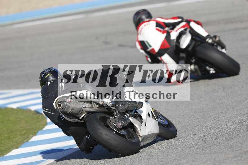 /02 28.-31.01.2025 Moto Center Thun Jerez/gruen-green/333